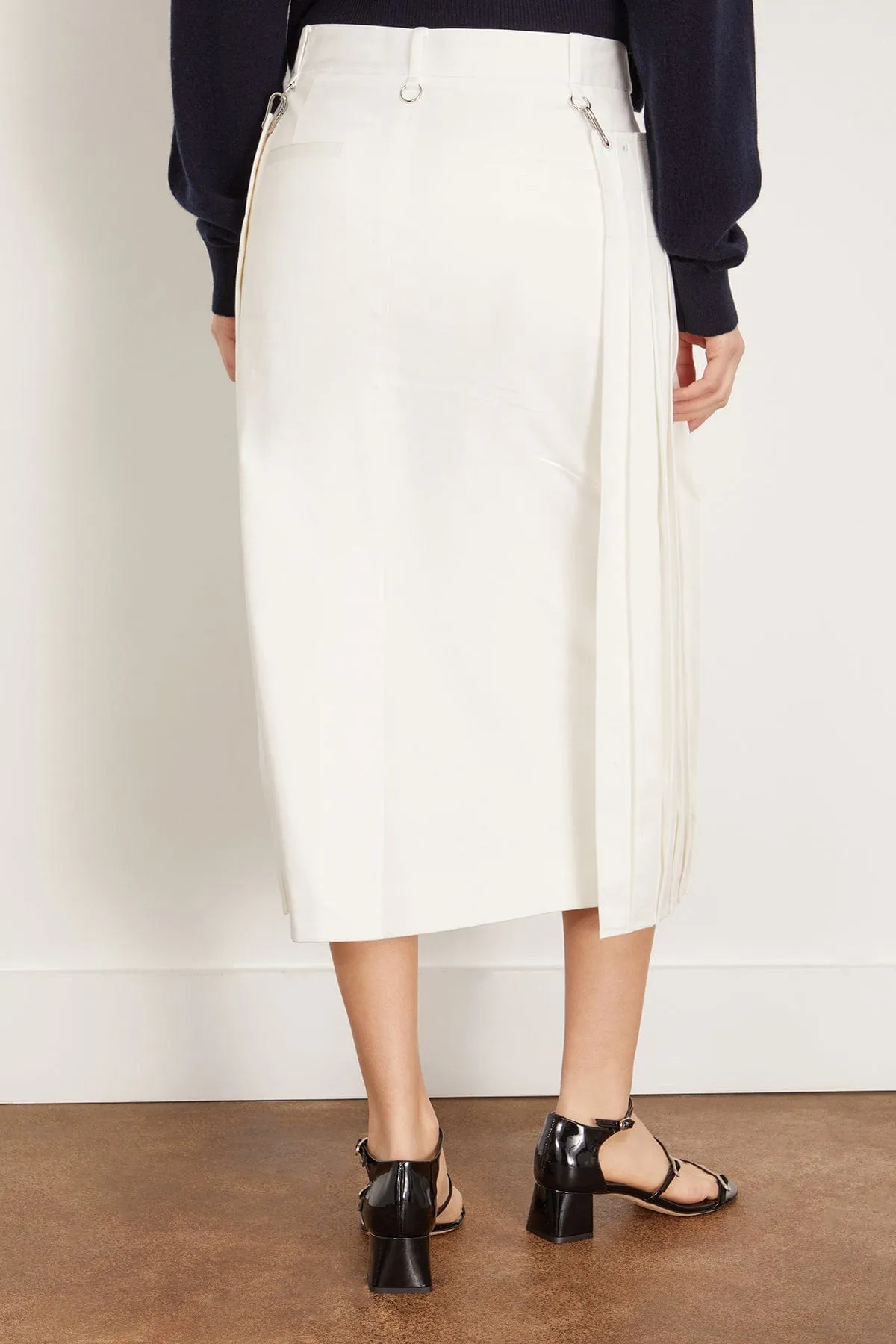 Chino Convertible Pleated Skirt in White