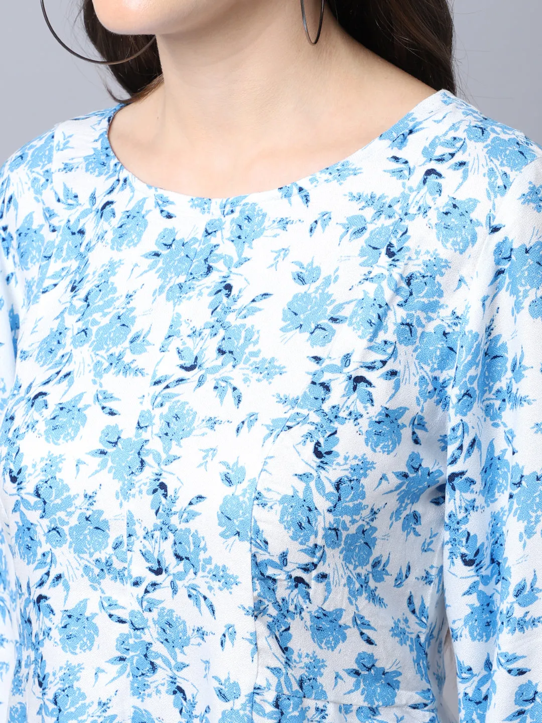 Women's Casual  Blue Floral Print Round neck Top